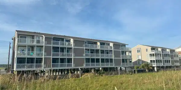 4800 N Ocean Blvd.