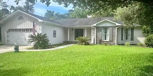 1150 Waterway Ln.