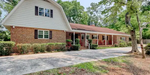 124 N Gate Rd.
