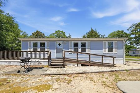 132 Crooked Island Circle