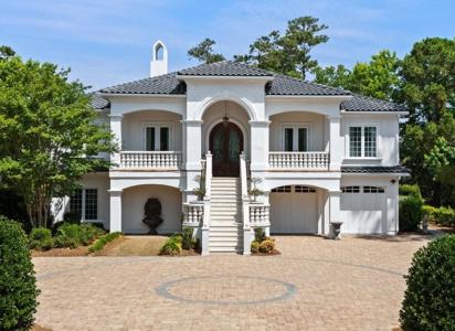 9305 Marina Pkwy.