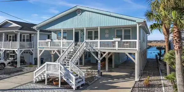 4805 Lake Dr.
