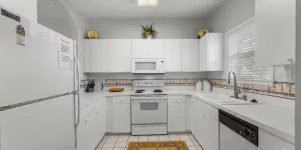 Image 4 Image 4