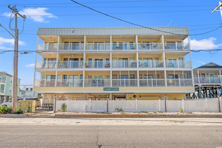 301 N Waccamaw Dr.