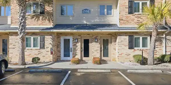 202 Double Eagle Dr.