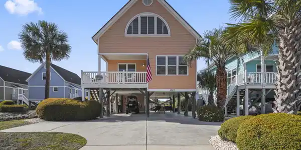 1022 N Ocean Blvd.