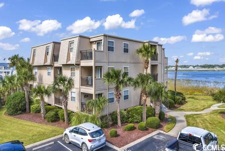 1582 S Waccamaw Dr.