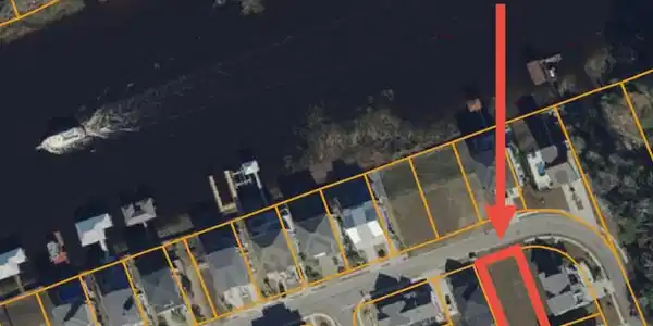 250 Palmetto Harbour Dr.