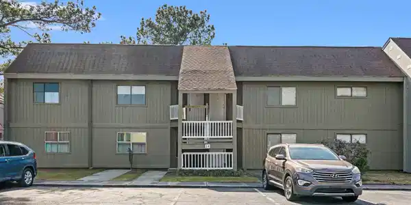 2000 Greens Blvd.