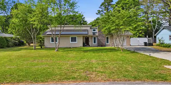 18 Sandy Pine Dr.