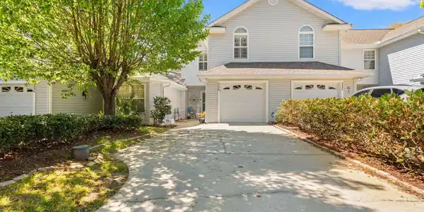 323 14th Ave. S