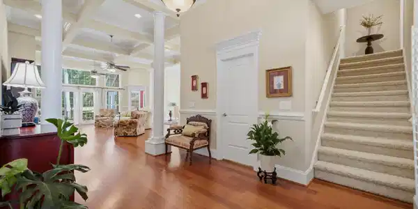 Image 4 Image 4
