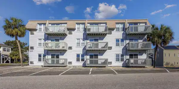 300 47th Ave. S