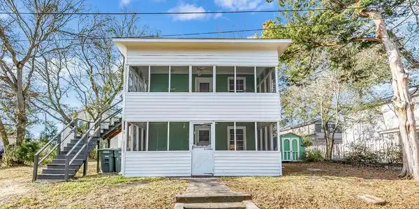 403 38th Ave. S