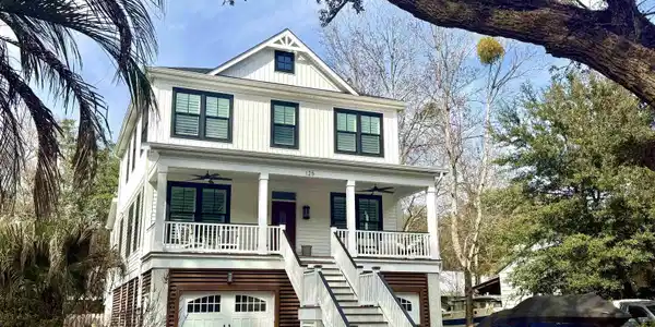 125 East Bay St.