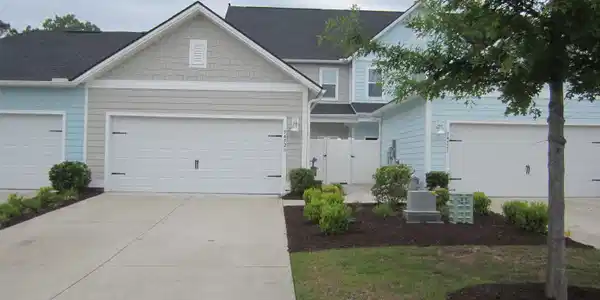 5452 Knobcone Loop