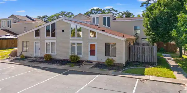 800 9th Ave. S