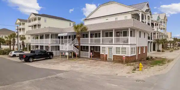 202 28th Ave. N