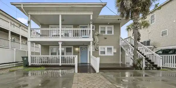 215 N 28th Ave. N