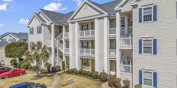 901 West Port Dr.