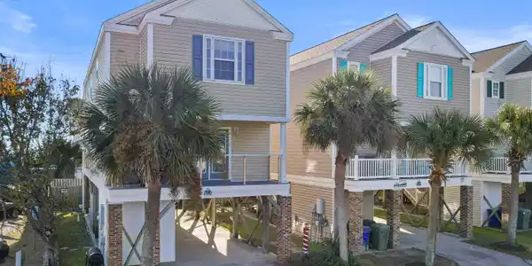 411A Ocean Blvd. S