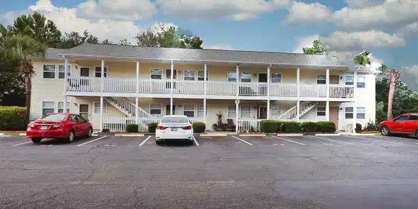 4150 Horseshoe Rd. N