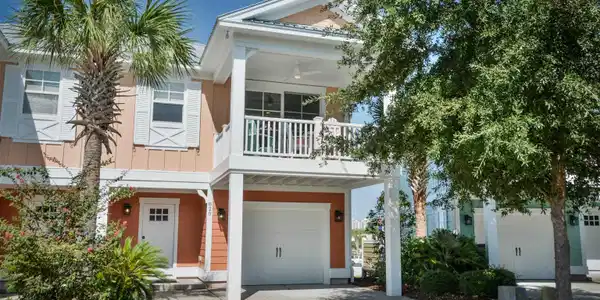 820 Madiera Dr.
