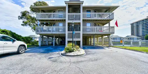 1801 N Ocean Blvd.