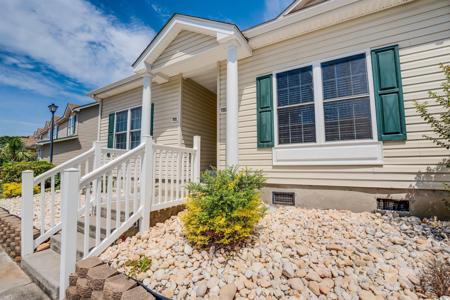 702 Beach Walk Pl.
