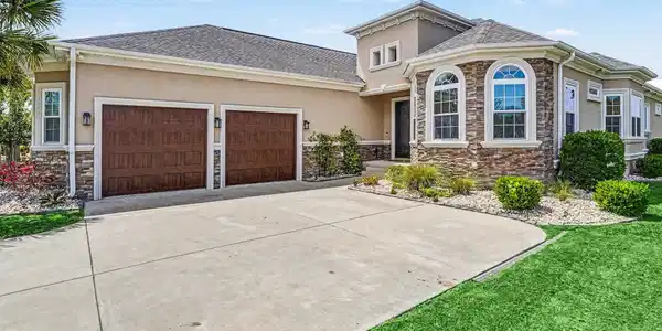 1121 Bluffton Ct.