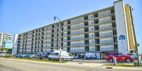 2101 S Ocean Blvd. S