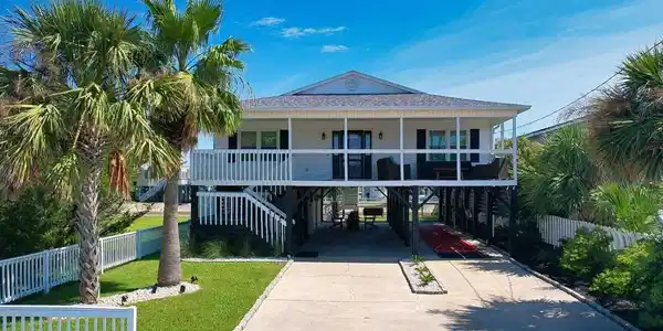 312 35th Ave. N