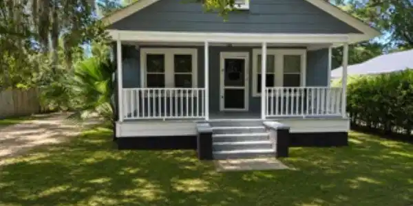 1362 Elm St.