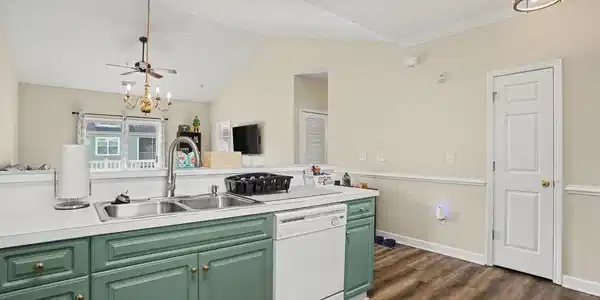 Image 4 Image 4