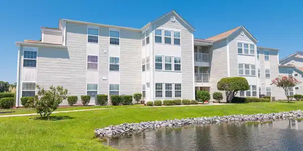 2274 Huntingdon Dr.