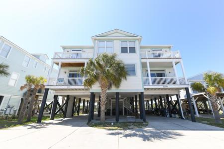 225-B Dogwood Dr. N