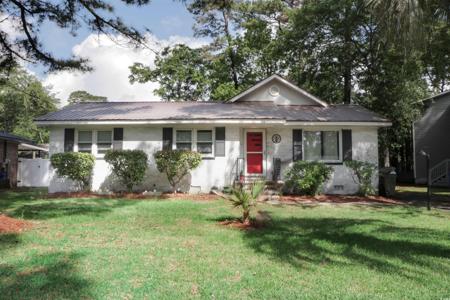 1014 Bay Dr.