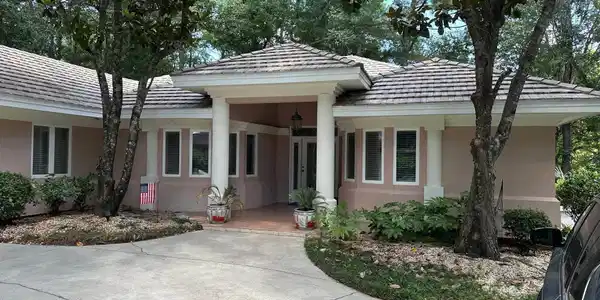 1701 Spinnaker Dr.