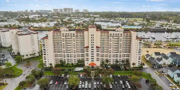 4801 Harbor Pointe Dr.