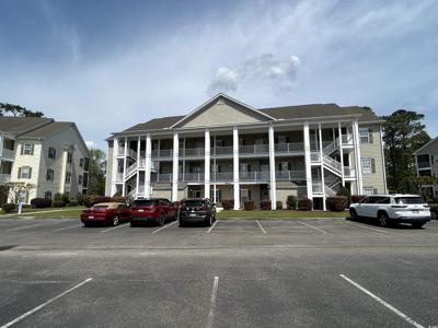 5852 Longwood Dr.