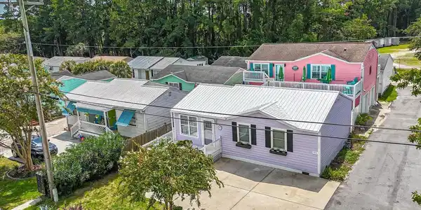 711 3rd Ave. S