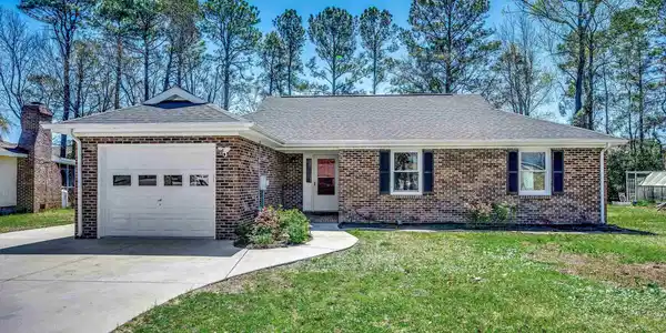 807 Plantation Dr.