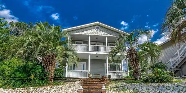 4204 Dunes St.