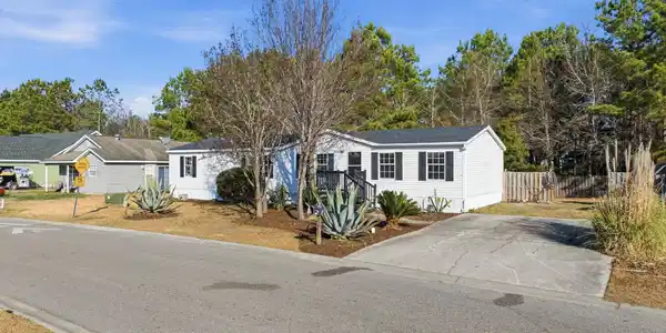 8122 Shady Grove Rd.