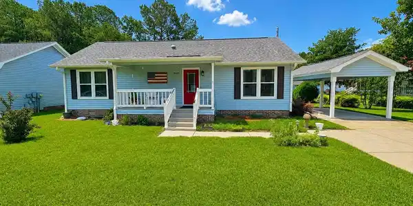 9423 Old Palmetto Rd.