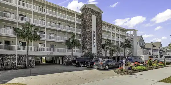 811 N Ocean Blvd.
