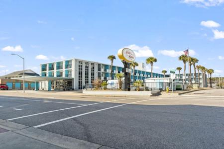 1600 S Ocean Blvd.