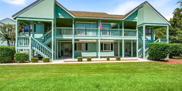 1930 Bent Grass Dr.