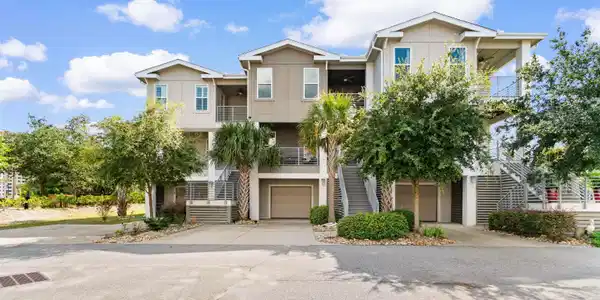 600 48th Ave. S