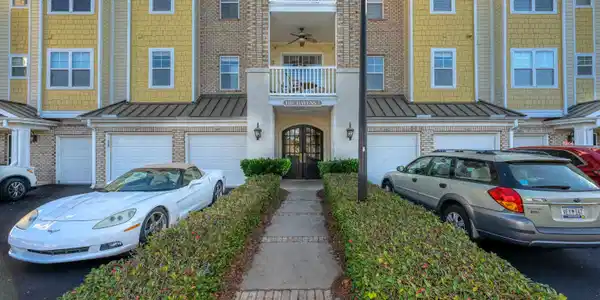 6203 Catalina Dr.